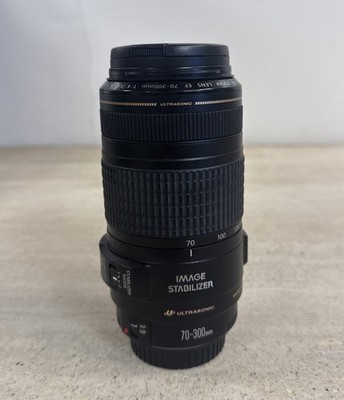 Canon Zoom Lens EF 70-300mm 1: 4-5.6 Ultrasonic Image Stabilizer 