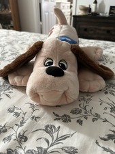 Hasbro Basic Fun Classic Pound Puppy SLEEPY Bandana Plush Dog Tan/Dark Brown 15