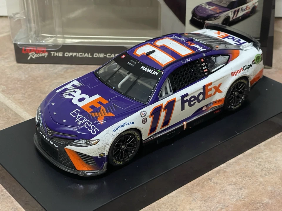 2023 Denny Hamlin FedEx Express JGR 400th Win Kansas Raced Version NASCAR 1/24 - Image 3 of 4