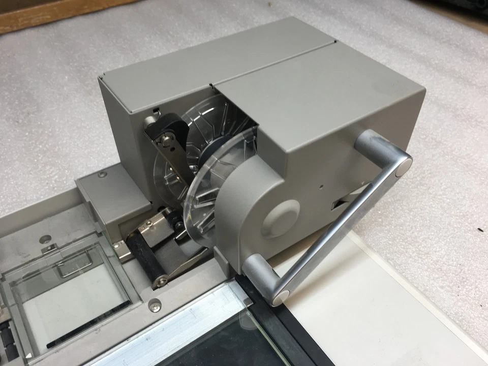 Escáner de microfilm Canon M38076 800 rollo portador de ficha 200 apertura de microficha Foto 2 de 4