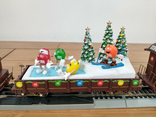 Special Edition HAWTHORNE VILLAG M&M four car train set running lights rare - Picture 5 of 12