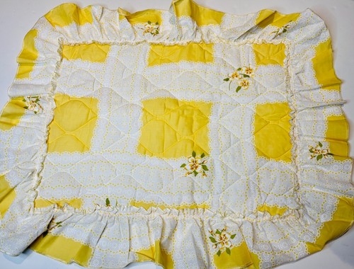 VTG 70'S COTTAGECORE YELLOW&WHITE FLORAL LATTICE STD. PILLOWCASES RUFFLED SHAMS