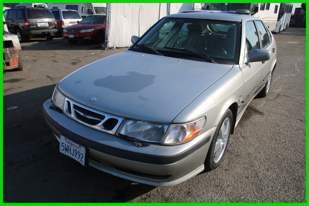 2002 Saab 9-3 SE 2002 SAAB 9-3 Automatic 4 Cylinder NO RESERVE