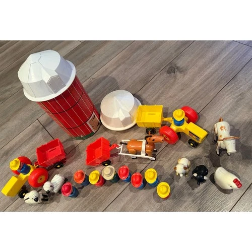 Vintage Fisher Price Little People Silo Farm Animals Farmers Tractors Carts Lot