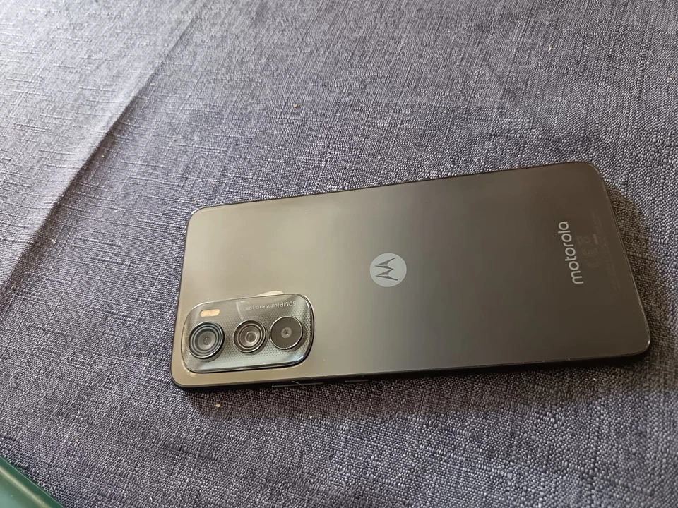 Motorola Edge 30 5G 8+128GB 6.5" Meteor Grey ITA - Immagine 2 di 4