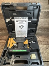 Bostitch EHF1838K 18 Ga. 1/4" 1-1/12" Staple Pneumatic Flooring Stapler 