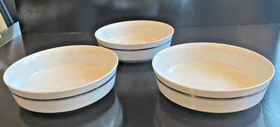 Independence Porcelain/Bowls/White with Silver Band/Set of 3/New