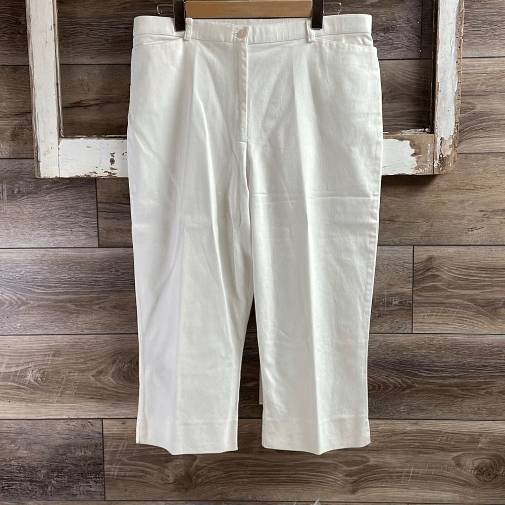 St John’s Bay Size 16 White Capri Pants Cotton Stretch Coastal Grandma Y2K