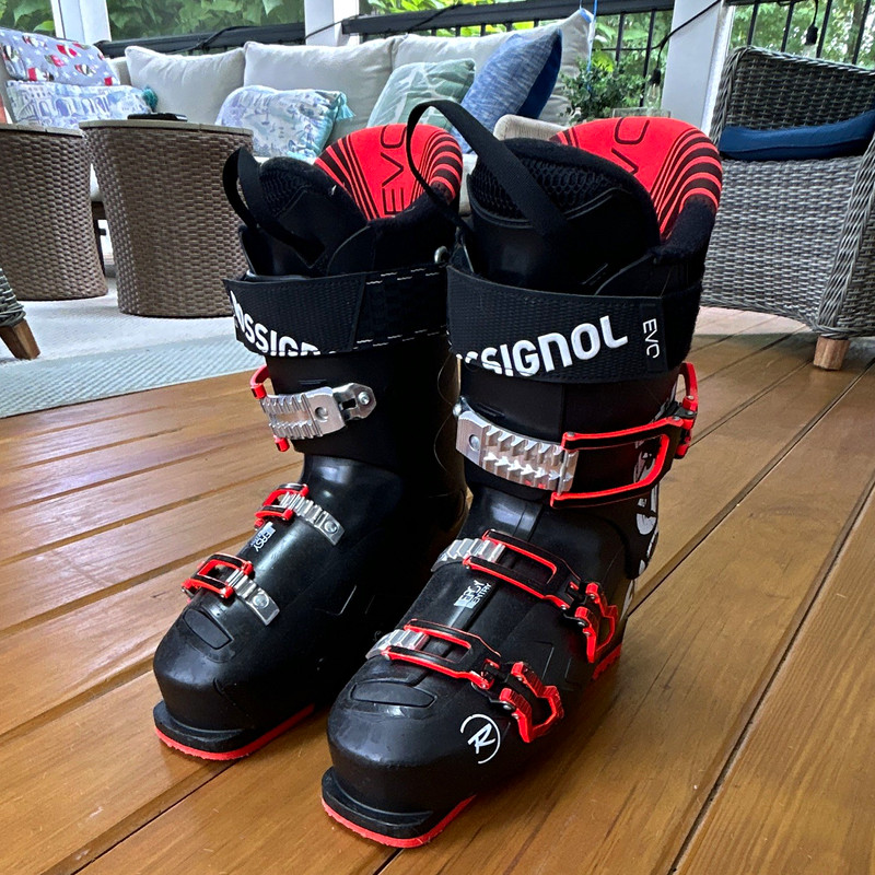Rossignol Evo 70 Size 26.5 Alpine Ski Boots Black/Red Buckle Power Strap Alpine