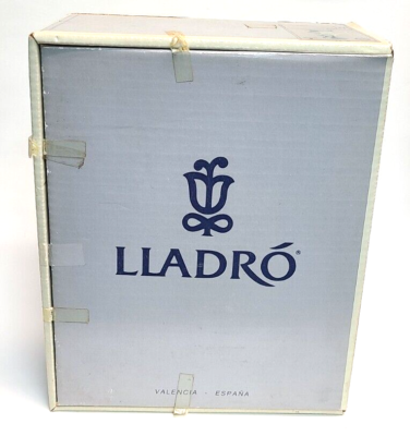 Lladro Picture Perfect #7612 Woman with Umbrella and Dog Figurine