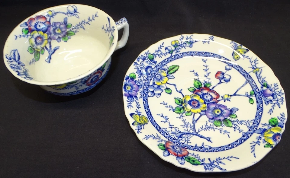 Alfred Meakin Medway Blue Decor Multicolor Set of 4 Cups & Saucers - Image 3 of 4