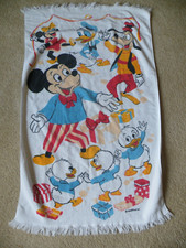 Vintage DISNEY Mickey  Minnie Mouse  Gang BEACH TOWEL 100 Cotton WAMSUTTA