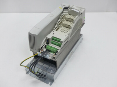 Control Techniques Unidrive Drive SP2401 5,5/7,5kW 15,7A NEUWERTIG without cover