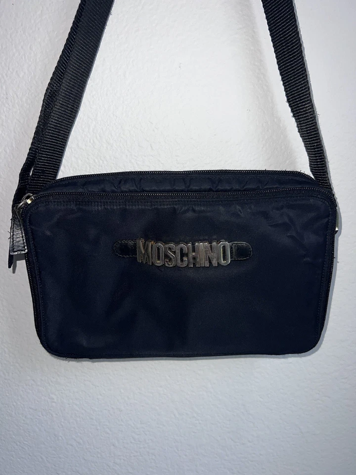 Bolso de hombro Moschino metal logo Foto 2 de 4