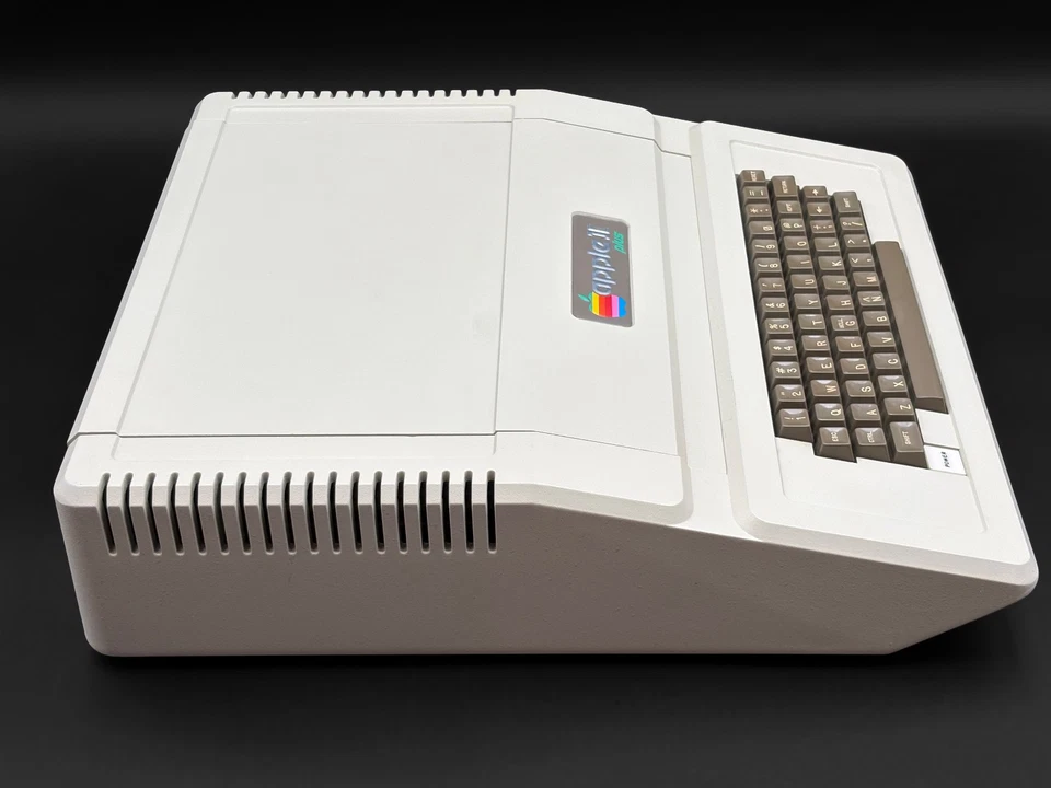 Apple II плюс компьютер с памятью, дисковые карты + больше! - Очищено и проверено - Изображение 4 из 4