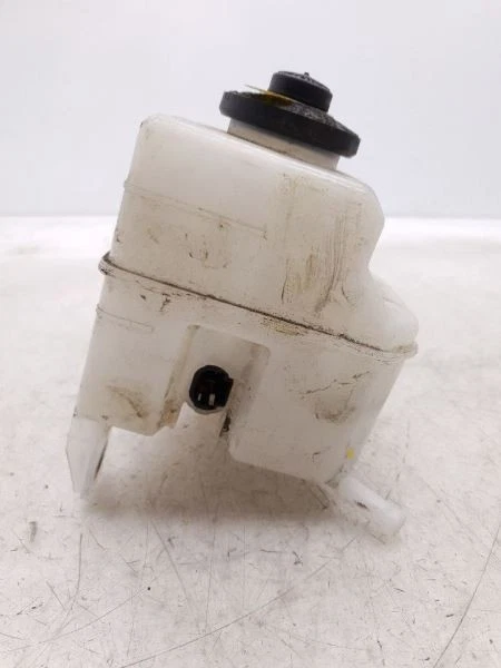 Антиблокировочный привод тормозной детали и насос в сборе подходят для 13–18 LEXUS ES300H - Изображение 4 из 4