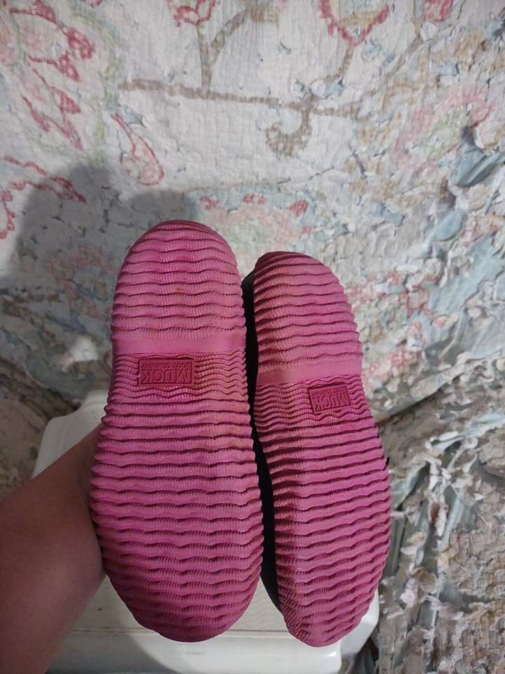 The Original Muck Boot Company Girl Boots Size 3 US. Animal Print