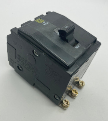 Square D QOB315 3 Pole 15 Amp 240V AC 3 Phase Type QOB Bolt On  Circuit  Breaker