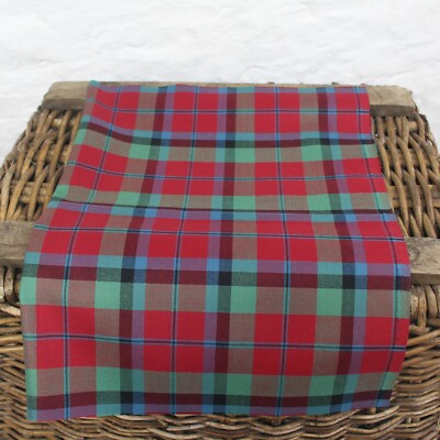 MacNaughton *Muted* Scottish Tartan - Fat Quarter (75 cm x 50 cm) - feine 100% Wolle