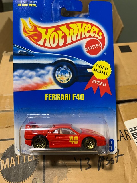 hot wheels ferrari f40 gold