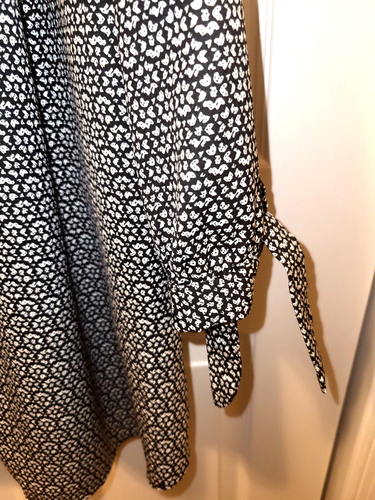 Women's Shirt, Top,  Size 2X- 3X ,  Catherine, 100% Polyester, Soft, Nice! - Picture 10 of 16