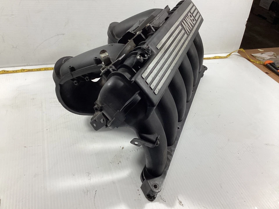 2010-2013 BMW 328I XDRIVE Engine Intake Manifold 51750610 OEM . — 第 4/4 张图片