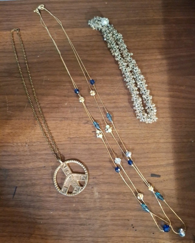 JEWELRY 3PC NECKLACES.  PLEASE SEE PICTURES FOR LENGTHS