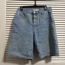 GUESS vintage Woman s Light Wash Blue Denim Shorts Cotton 5-Pocket Zip Fly Logo