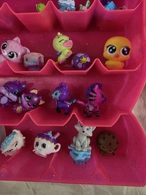 Hatchimals CollEGGtibles Pink Glitter Carrying Case with Shopkins Mini Figures