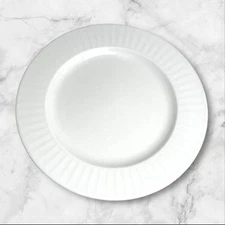 Fortessa Evita White Embossed Dinner Plates | Set of 4 | Good Condition