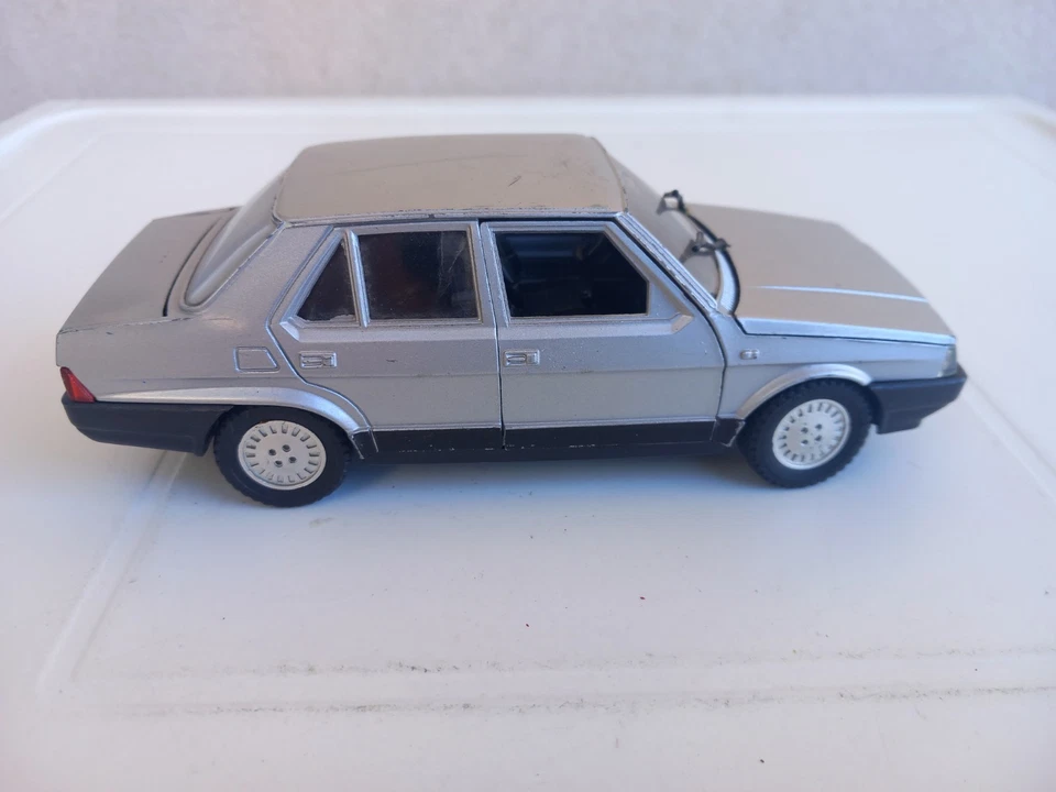 POLISTIL 1/25 FIAT REGATA - Immagine 2 di 4