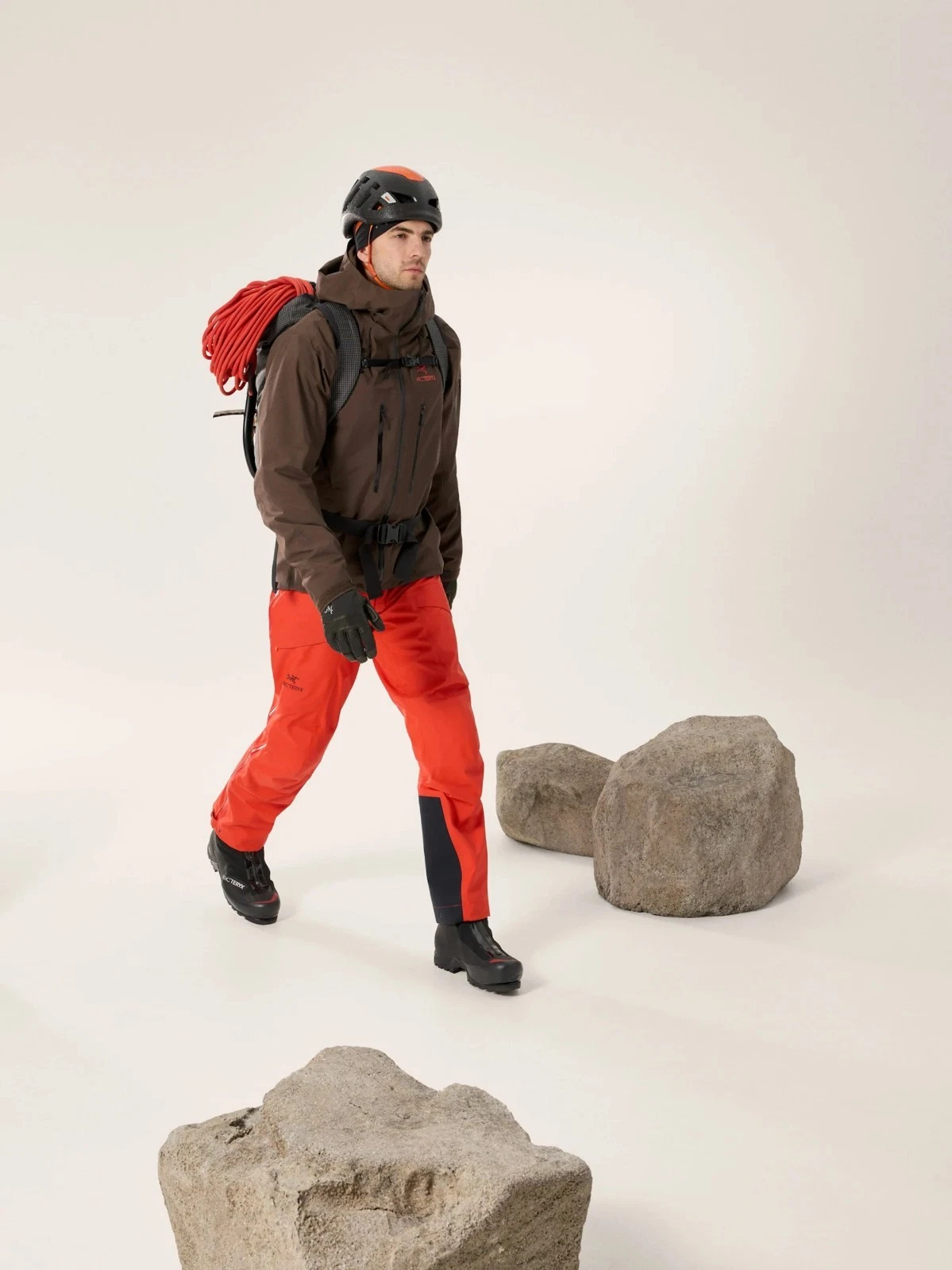 Arcteryx ALPHA SV 8 winter Jacket Men’s COFFEE BROWN Size S new - product detail image 3