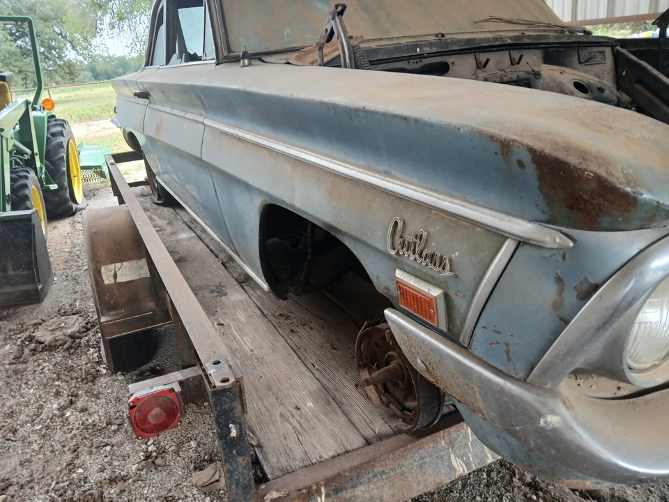 1962 Cutlass F85 MAKE OFFER  - Image 2 of 4