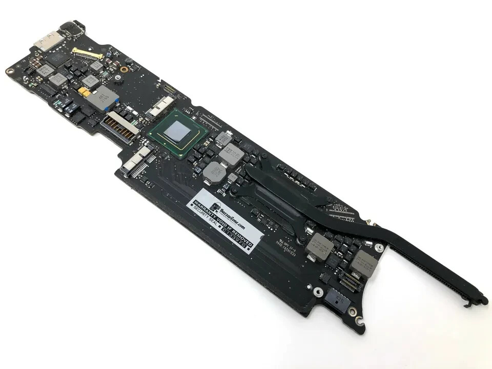 A1370 1.8 GHz Core i7 (I7-2677M) 4GB 11