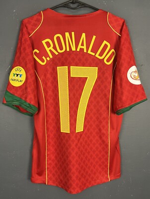 RONALDO #17 MEN NIKE PORTUGAL 2004/2006 HOME FOOTBALL SOCCER SHIRT