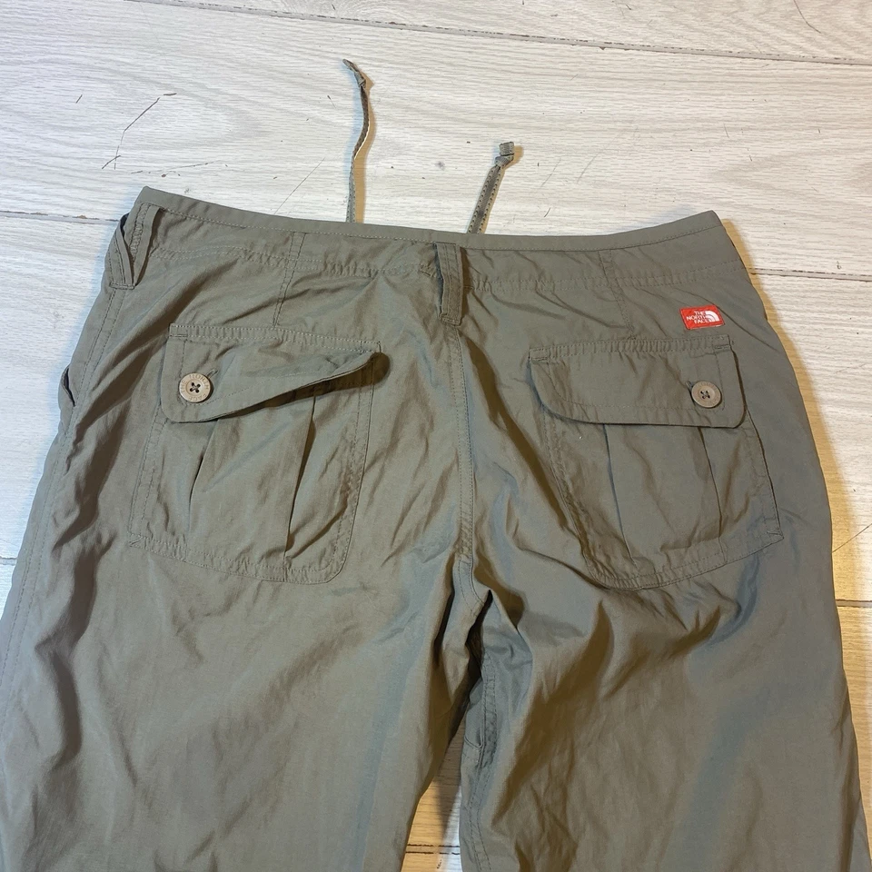 North Face Pants Womens sz 8 StraightLeg Cargo Pockets Lightweight  Zip Green - Image 4 of 4