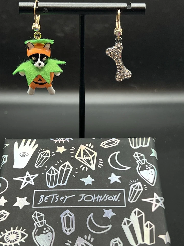 PENDIENTES BETSEY JOHNSON CALABAZA PERRO Y HUESO PAVÉ DESAJUSTE HALLOWEEN GOTA NUEVOS EN CAJA $42 Foto 4 de 4