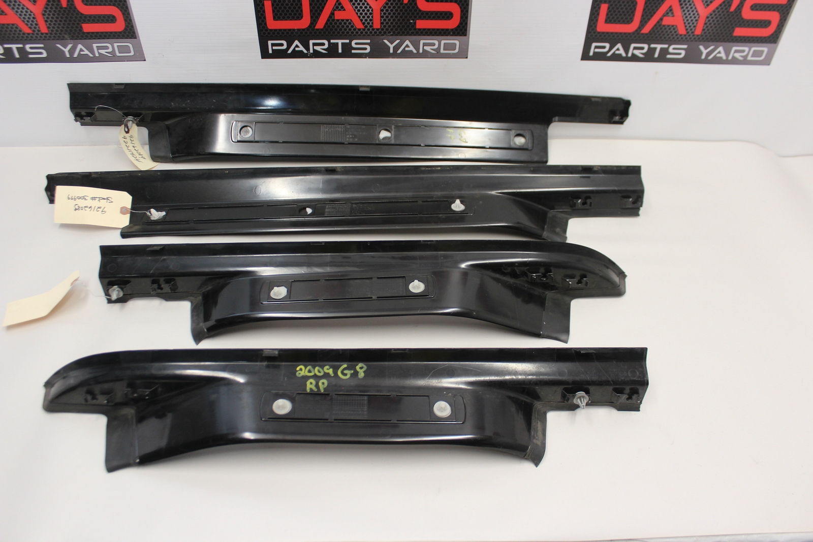 2009 Pontiac G8 Front and Rear Door Sill Kick Panel / Scuff Plate OEM