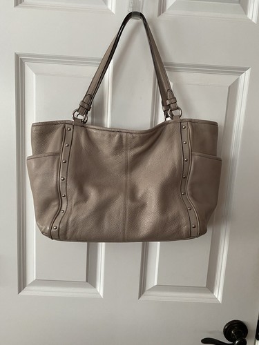 Coach Shoulder Bag Taupe Leather with Studs Lavender Inside Zip Closure - Picture 3 of 11
