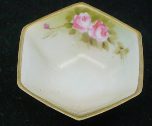 OLD NORITAKE HAND PAINTED NIPPON FOOTED OPEN SALT CELLAR, DIP w ROSES, HEXAGONAL