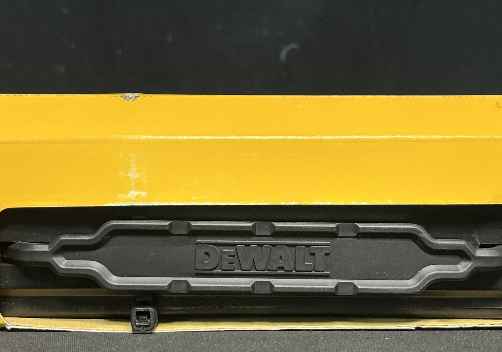 DeWalt DWMT75462 1/2" Heavy Duty BiMaterial Micrometer Torque Wrench