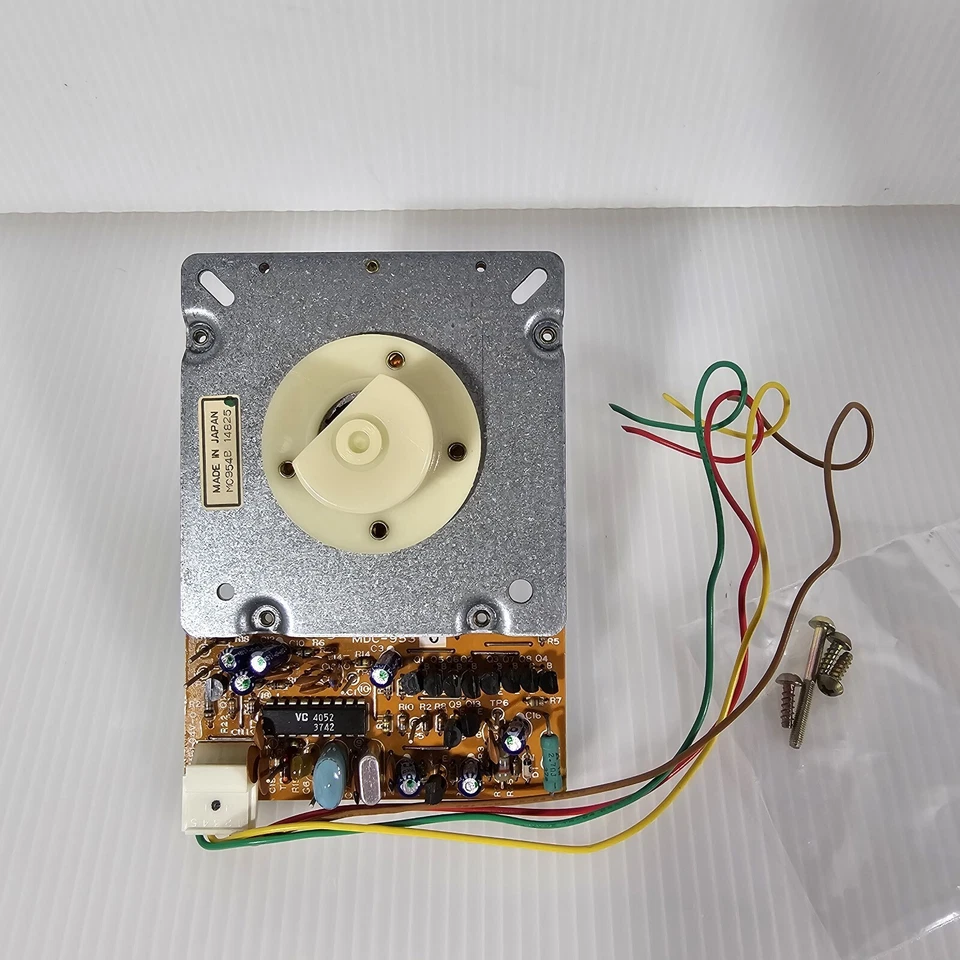 JVC QL-F300 Turntable,MOTOR, Original OEM Part - Image 3 of 4