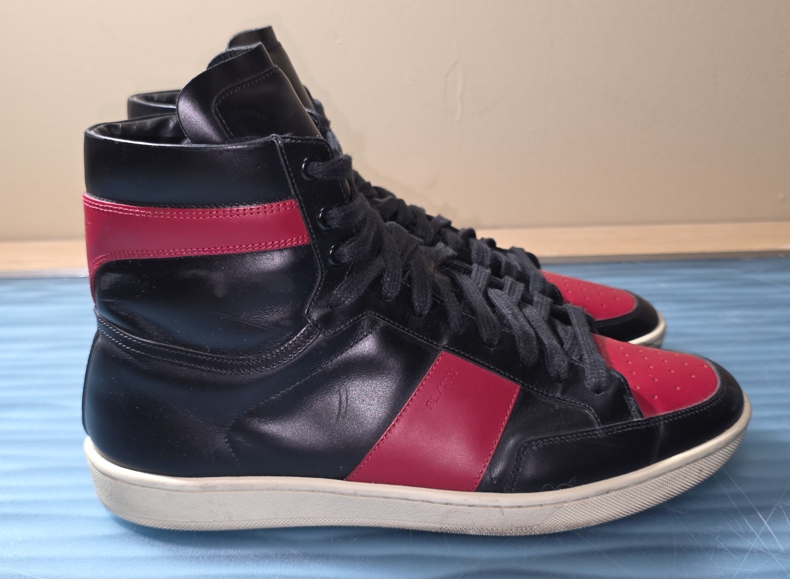 Sneakers alte Saint Laurent SL 10H in pelle nera rossa taglia EU 41 (US 8)