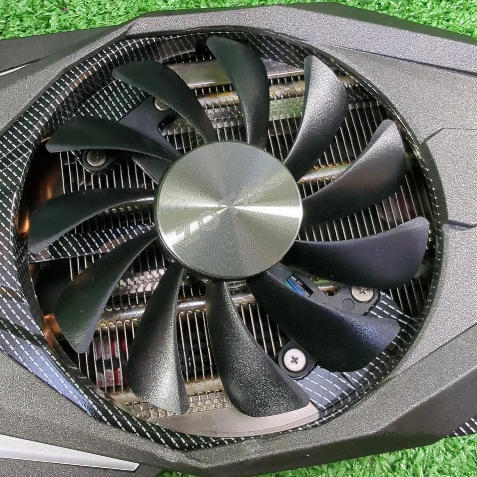 ZOTAC GEFORCE GTX1070 AMP EXTREME 8GB - Image 4 of 4