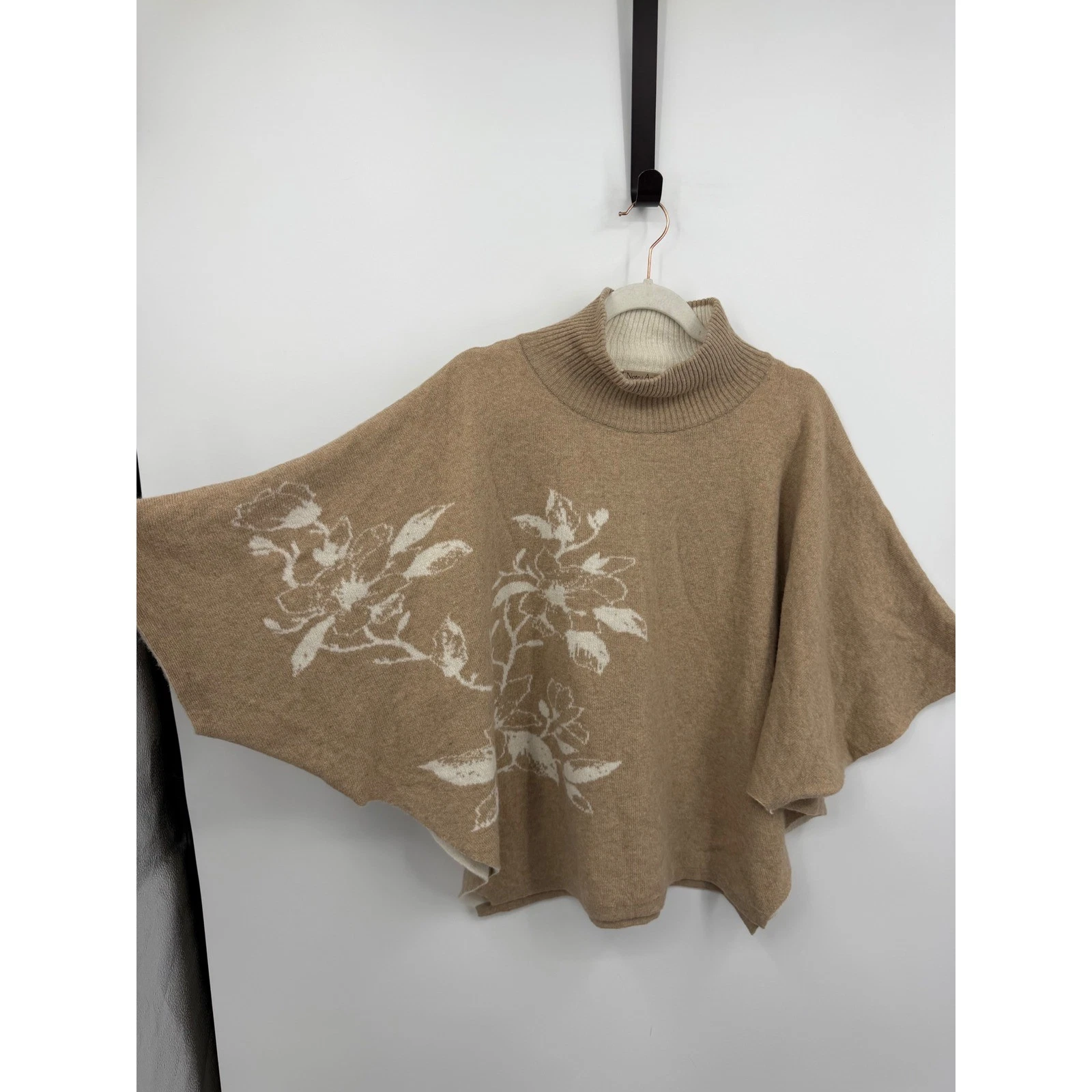 Note di Anita Floral Poncho Sweater Womens OS Tan Merino Wool Cashmere Blend