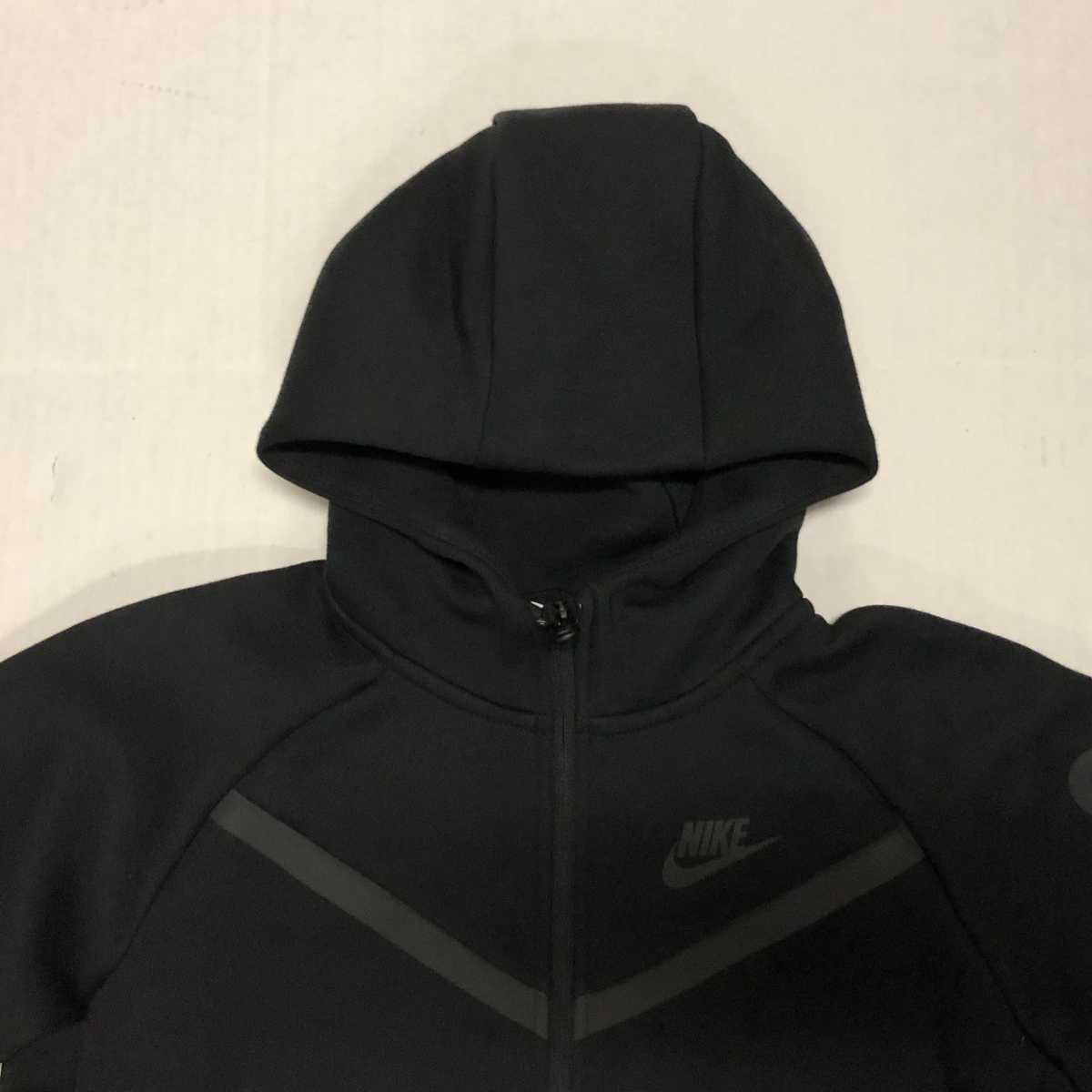 Nike Sportswear Tech Fleece Big Kids Black HV8695-010 Medium | eBay