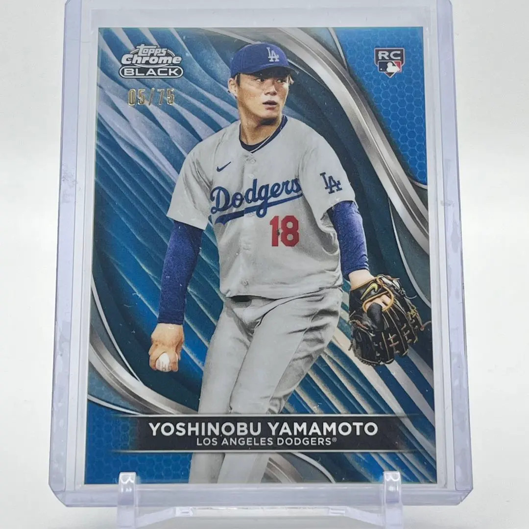 Yoshinobu Yamamoto 2024 Topps Chrome Black RC Blue /75 Dodgers FS 