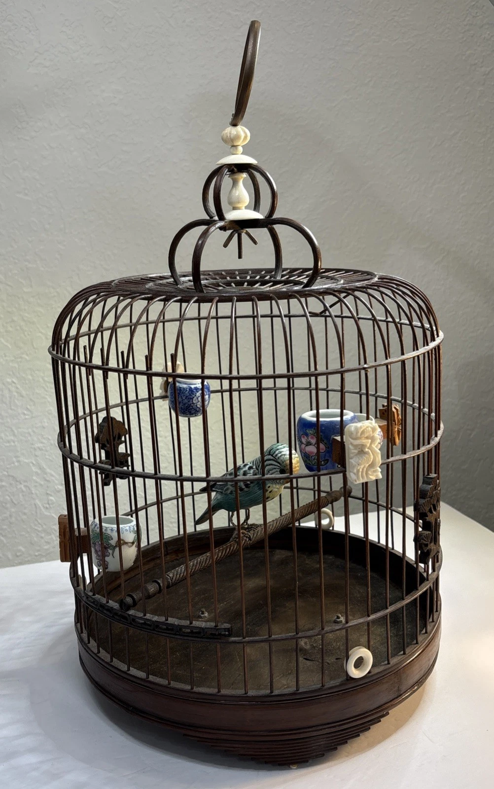 VTG Asian Bamboo Bird Cage Blue Floral Ceramic Feeder 4 Water Bowls Bird 14”x10”