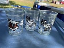 3- VTG Tom & Jerry Glass Welch's Jelly Skating & Kite Anchor Hocking 1990 (B)