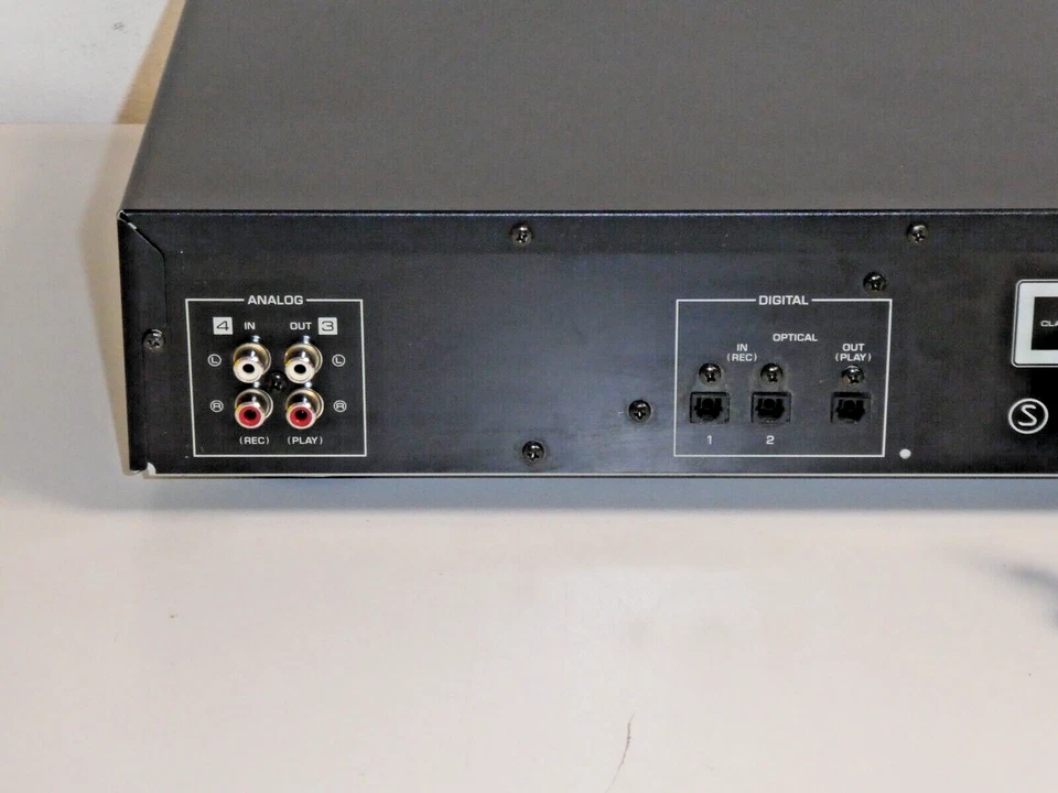 Yamaha MDX-595 High-End MiniDisc Recorder in Schwarz, 2 Jahre Garantie - Bild 4 von 4